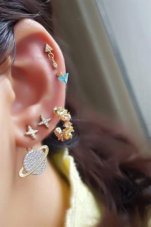 TEKLİ ÜÇGEN MİNİ SALLANTILI GÜMÜŞ KÜPE PİERCİNG