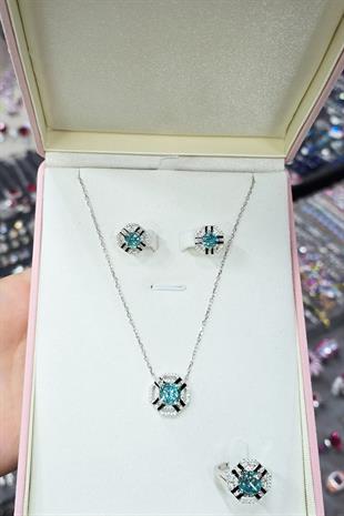 TURKUAZ MOZANİT KARE GÜMÜŞ KÜPE