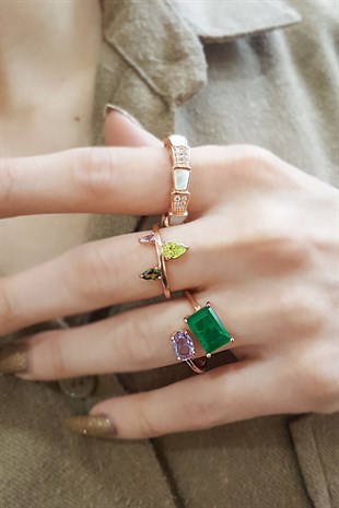 ÜÇ KUVARS TAŞLI GÜMÜŞ YUZUK