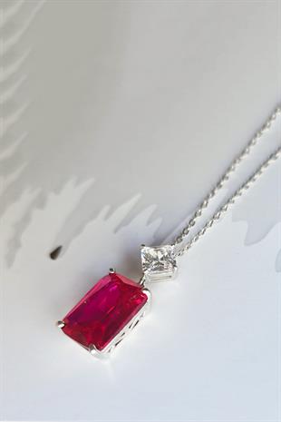 YAKUT RUBY DİKDÖRTGEN GÜMÜŞ KOLYE