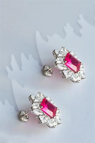 YAKUT RUBY KARE ÖZEL KESİM GÜMÜŞ KÜPE