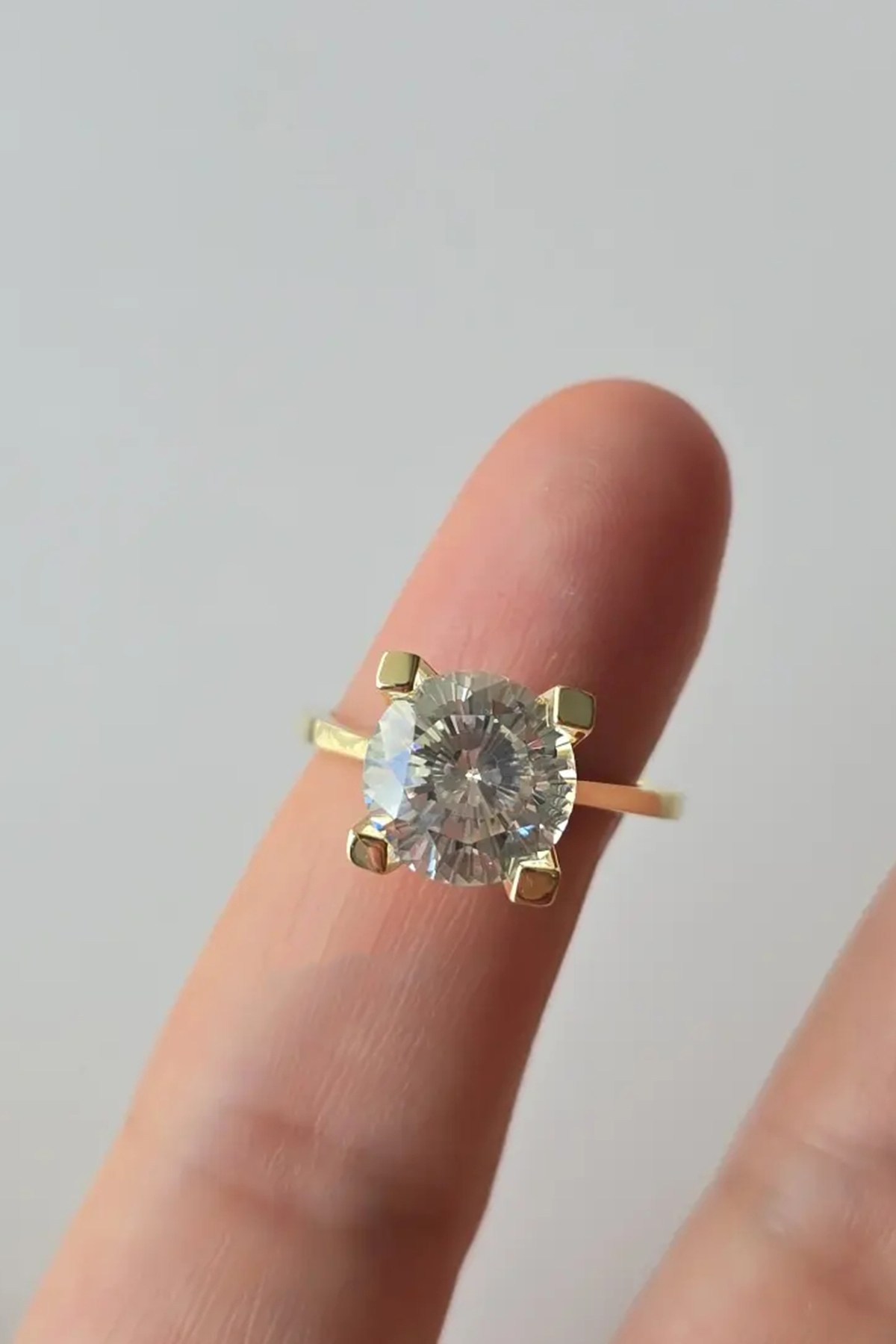 1 CM MOZANİT TEKTAŞ GÜMÜŞ YÜZÜK