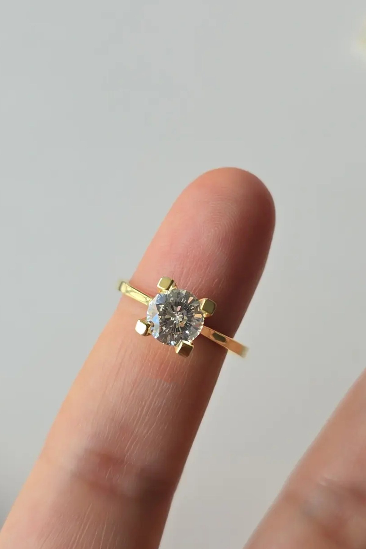 7 MM MOZANİT TEKTAŞ GÜMÜŞ YÜZÜK