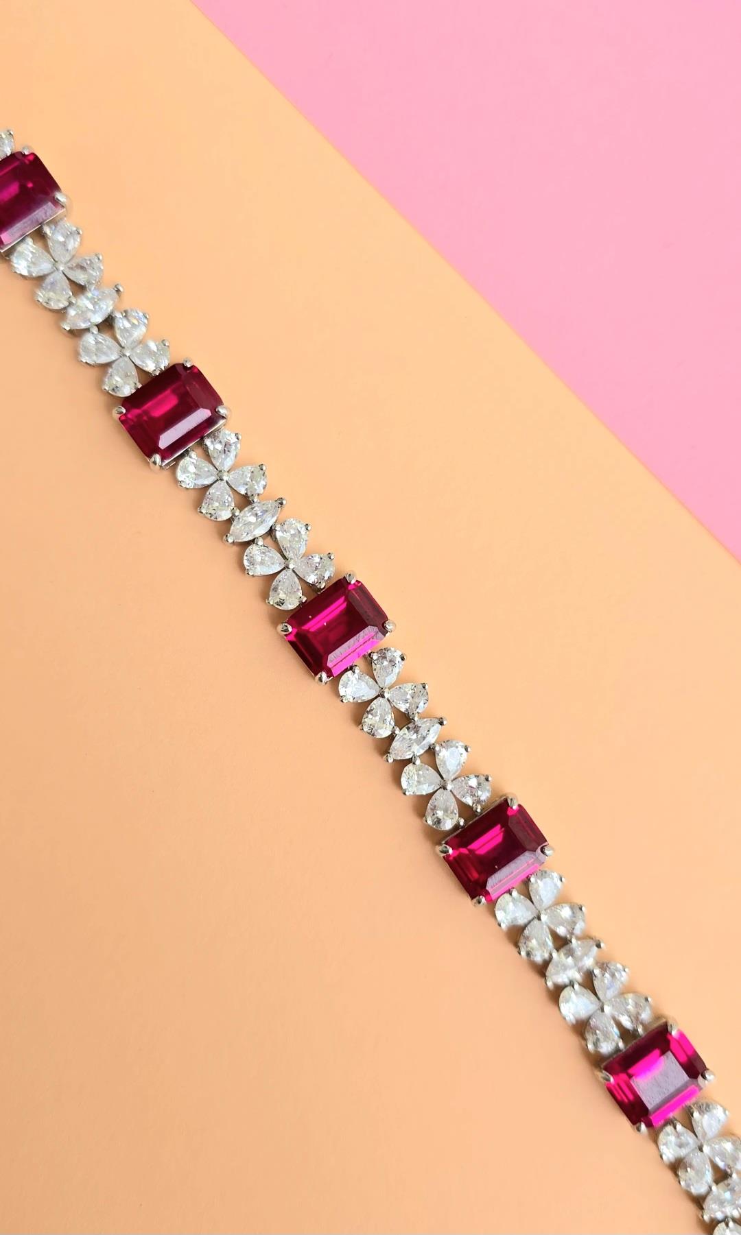 İTHAL YAKUT RUBY ÇİÇEKLİ DİKDÖRTGEN VIP GÜMÜŞ BİLEKLİK 