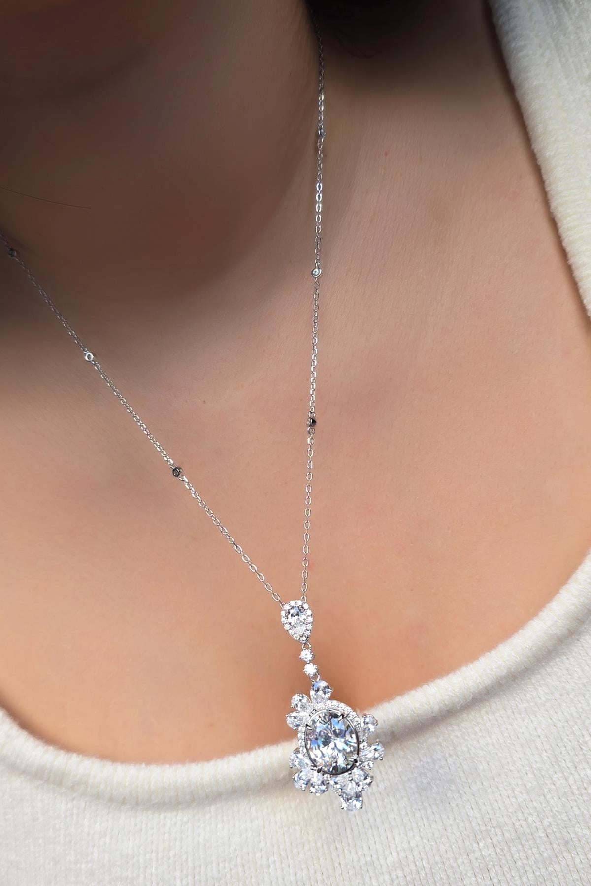 MOZANİT ICE QUEEN GÜMÜŞ KOLYE