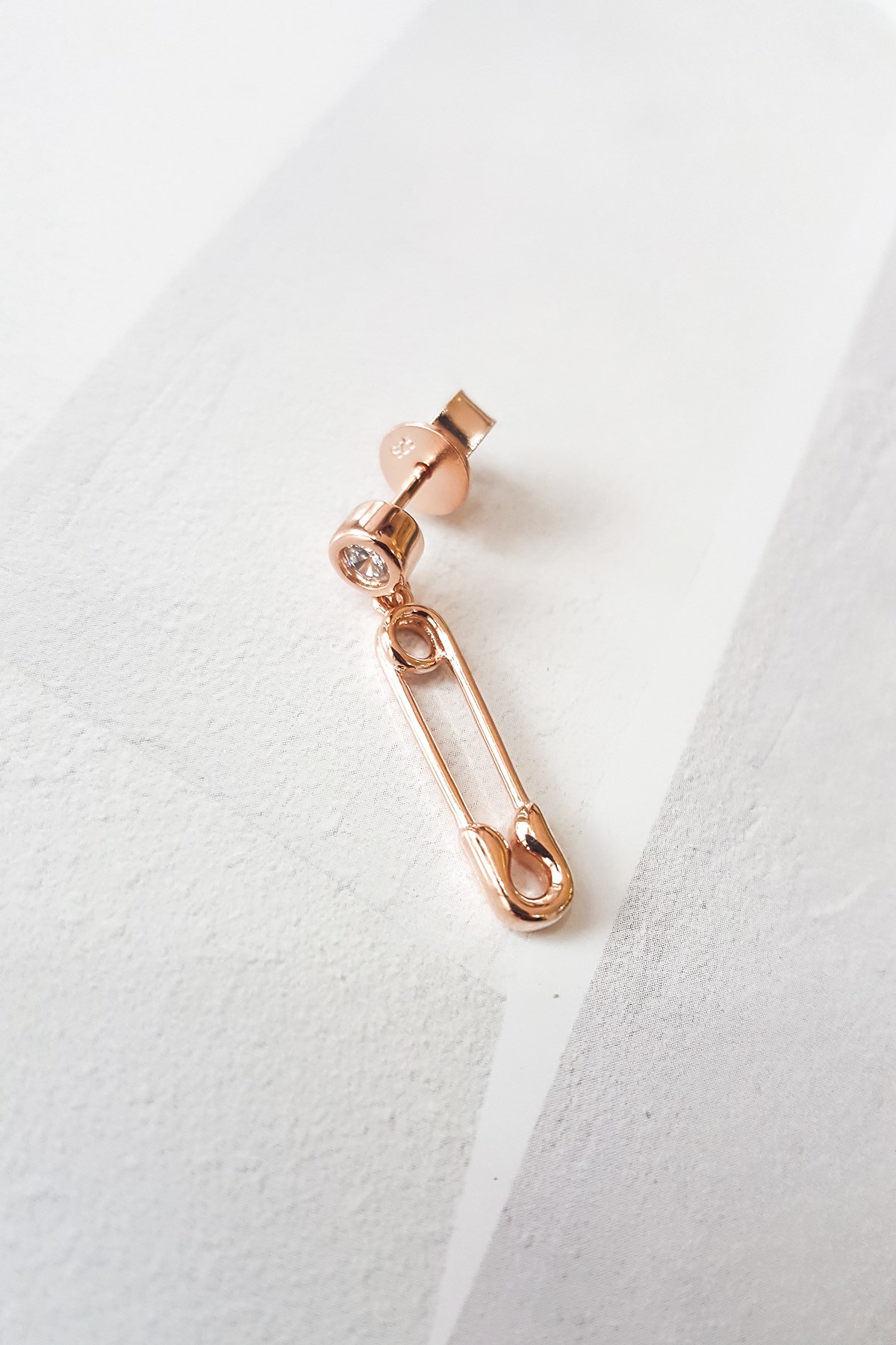 TEKLİ ÇENGEL GÜMÜŞ KÜPE