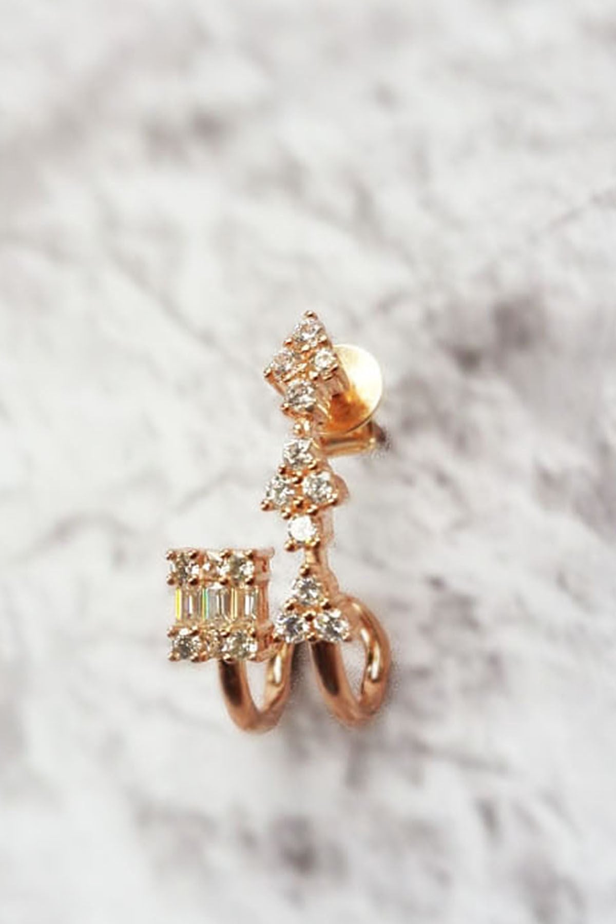 TEKLİ İTHAL  BAGET TASARIM KÜPE