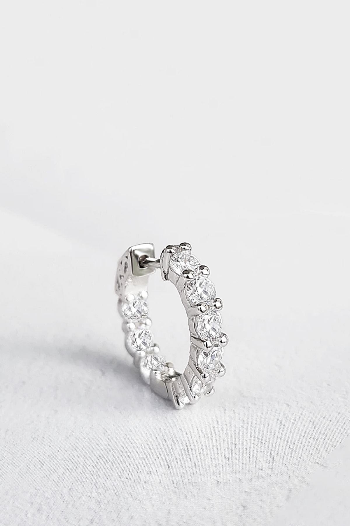 TEKLİ İTHAL HALKA FANCY KESİM TAŞLI GÜMÜŞ KÜPE