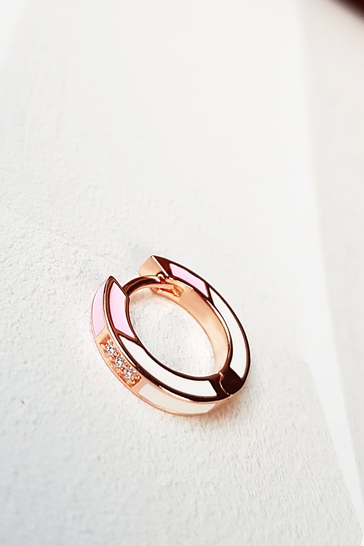 TEKLİ İTHAL PİNK AND WHİTE GÜMÜŞ KÜPE