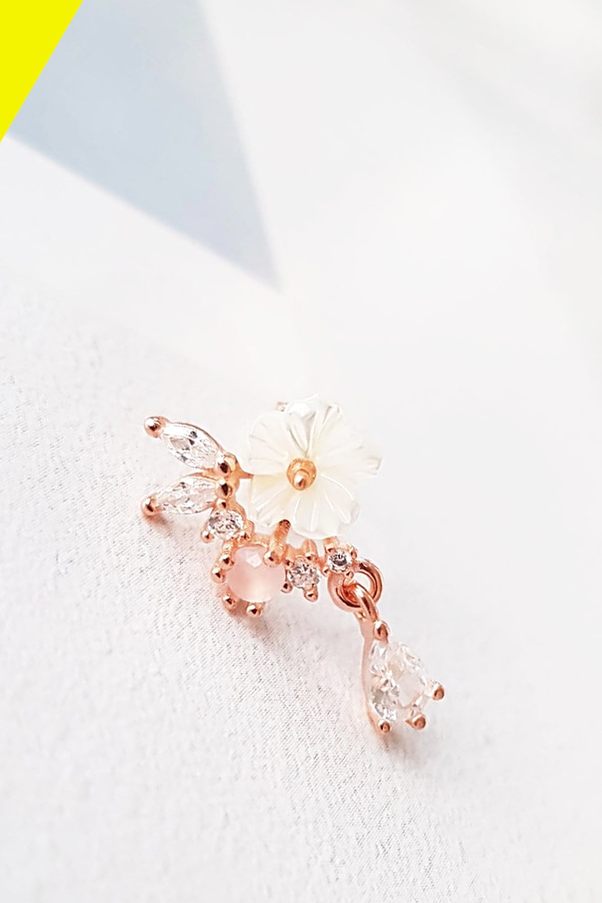 TEKLİ İTHAL ROSE MİNİ DAMLA FLOWER GÜMÜŞ KÜPE