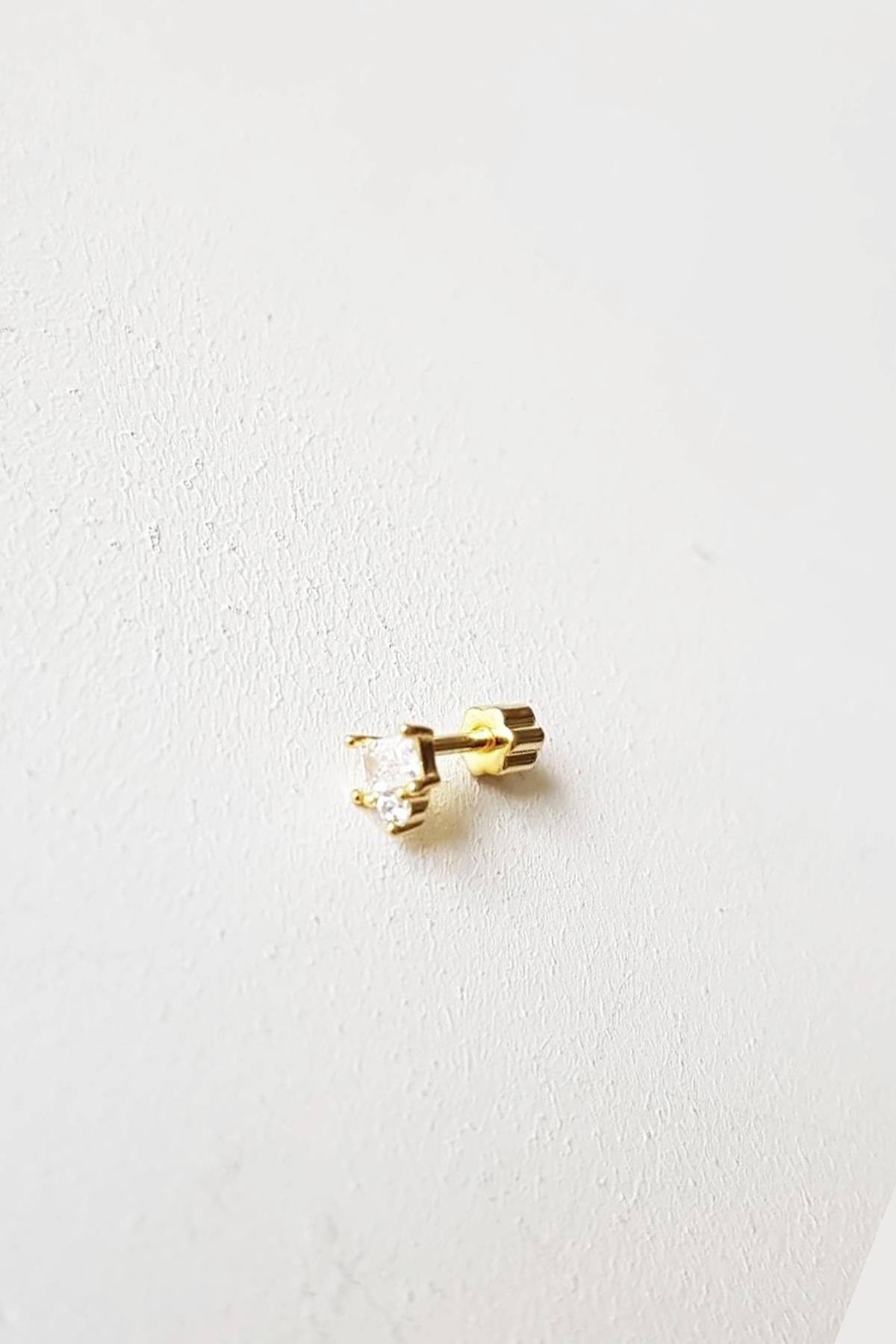 TEKLİ İTHAL TEKTAŞ GÜMÜŞ KÜPE PİERCİNG