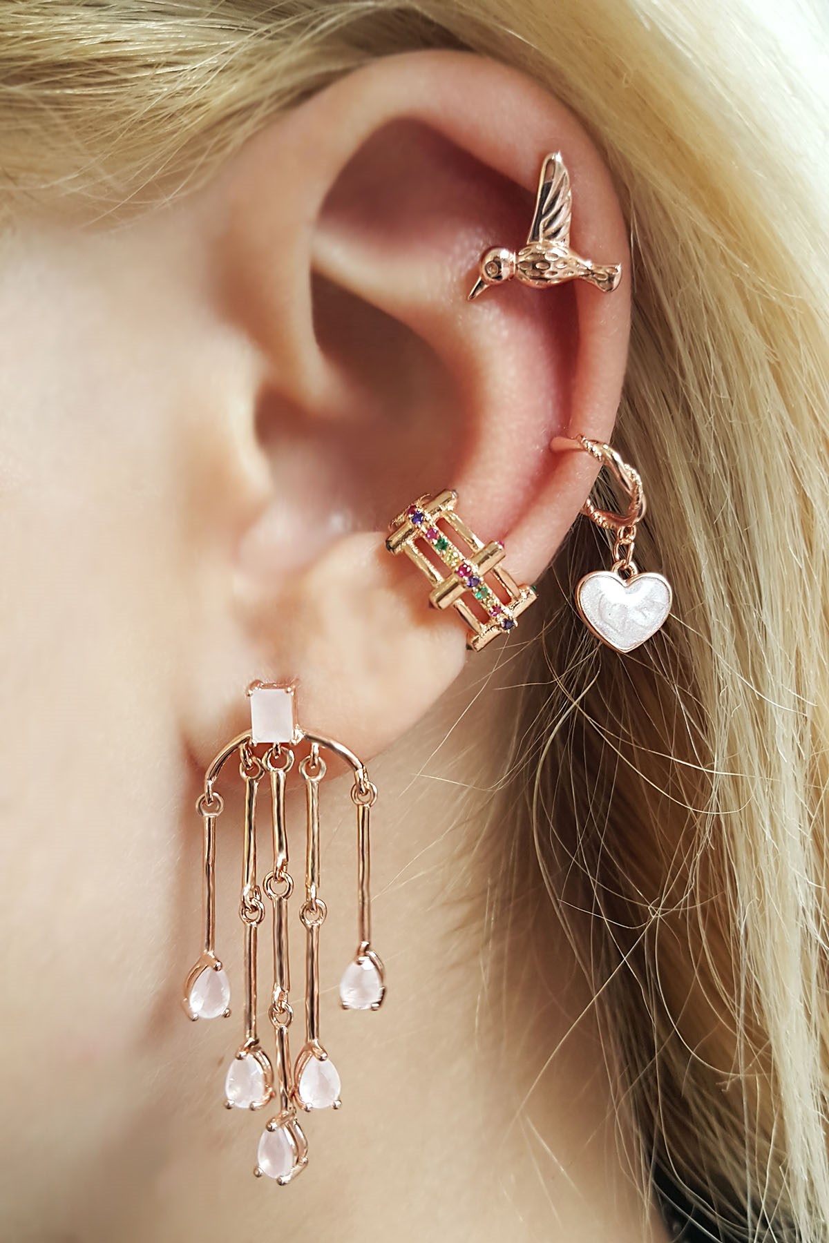 TEKLİ KUVARS TAŞLI GÜMÜŞ KÜPE