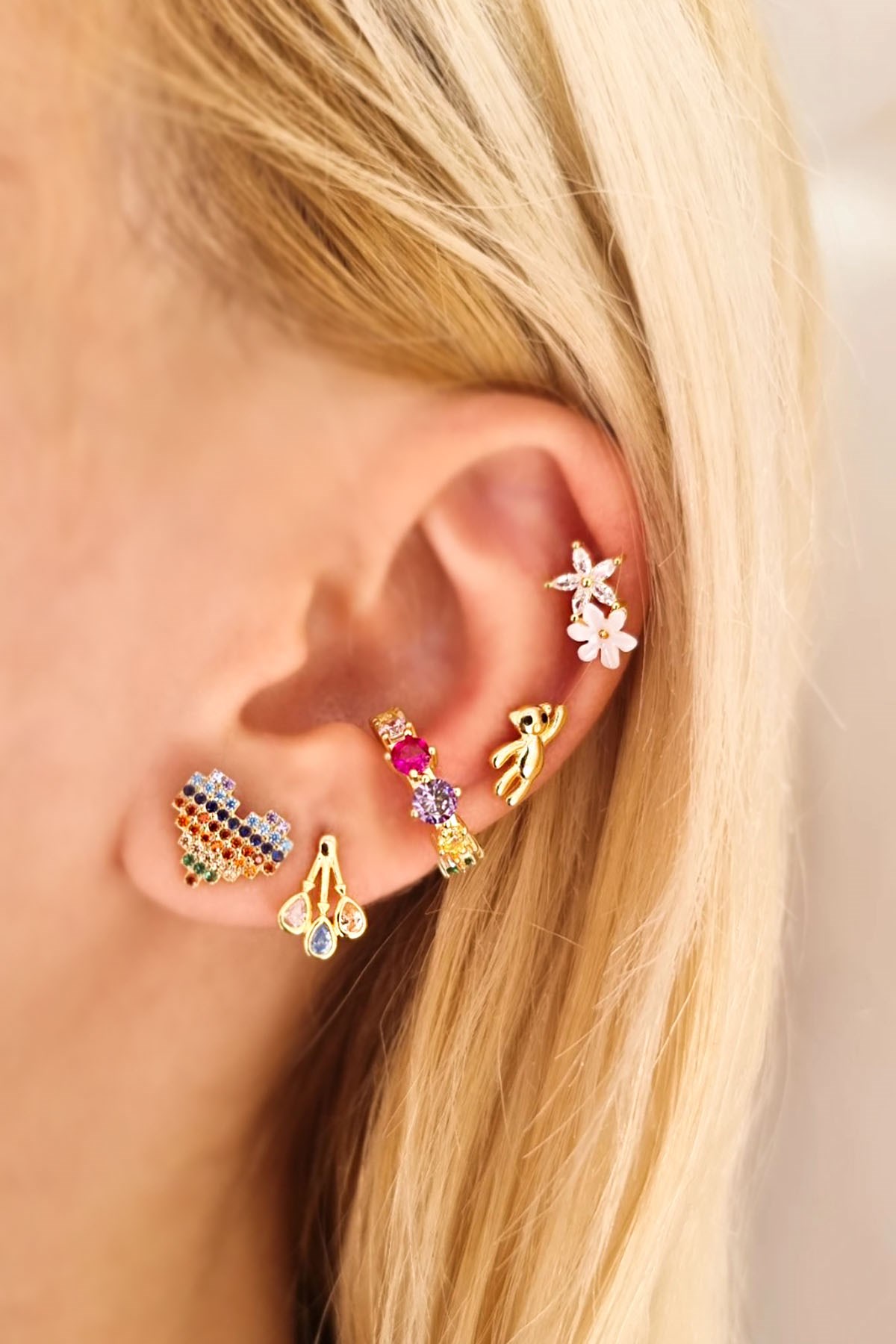 Tekli, Manolya Çiçekli Gümüş Küpe