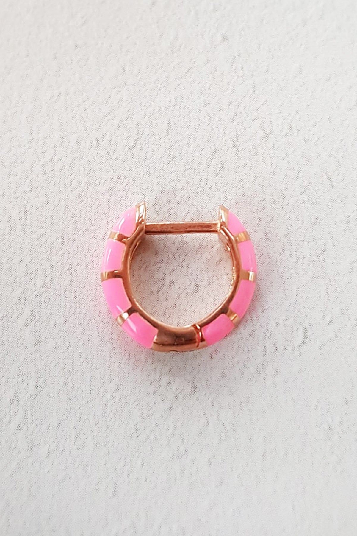 TEKLİ MİNİ PEMBE GÜMÜŞ KÜPE