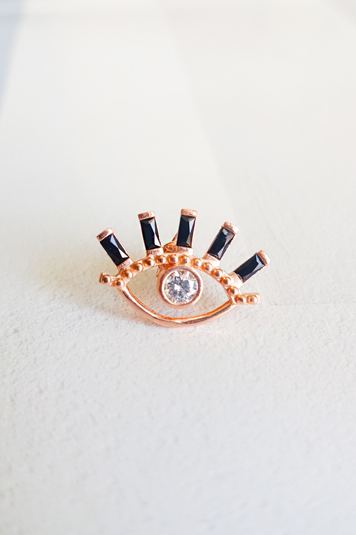 TEKLİ ŞANS GÖZÜ GÜMÜŞ KÜPE