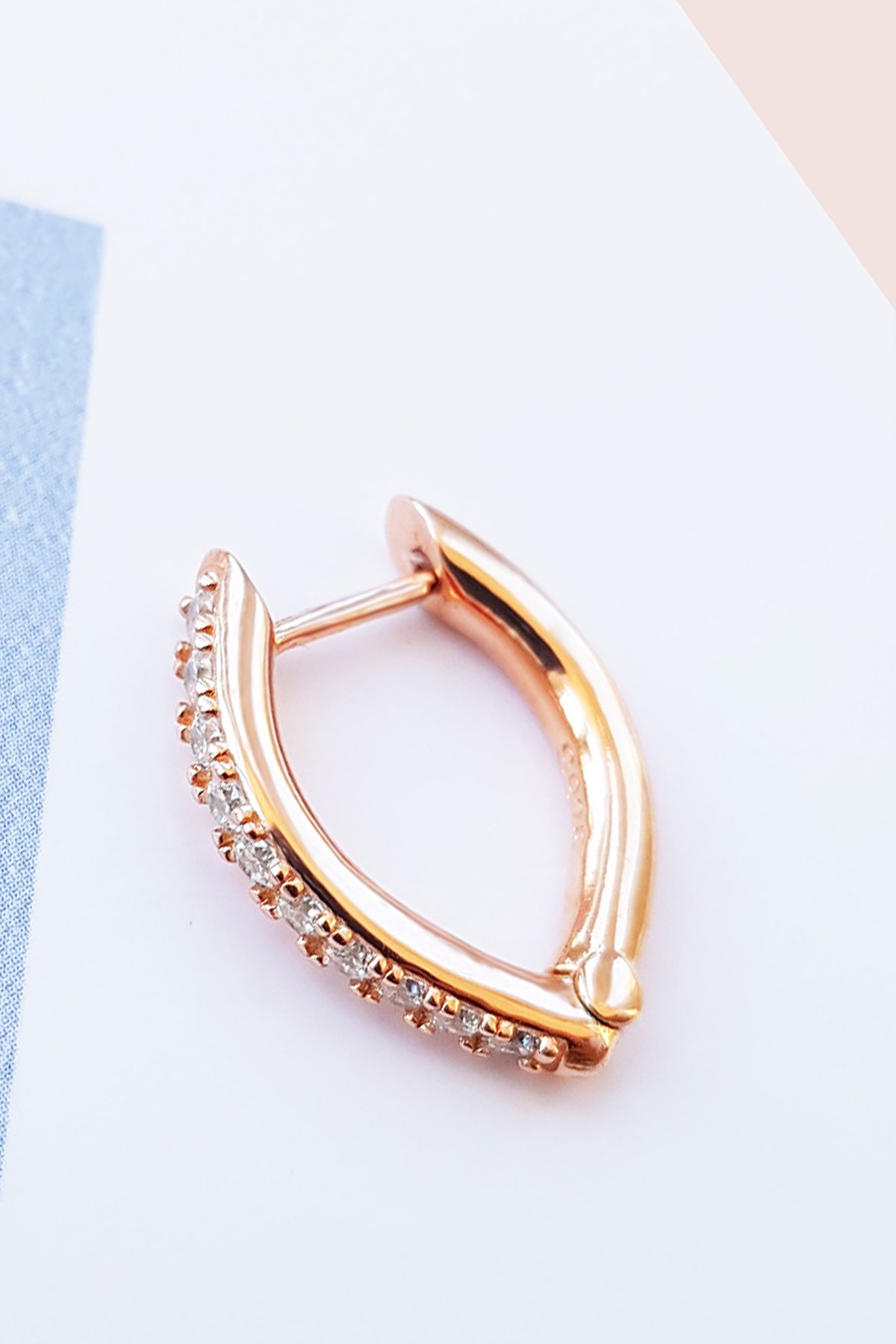 TEKLİ V İTHAL GÜMÜŞ KÜPE