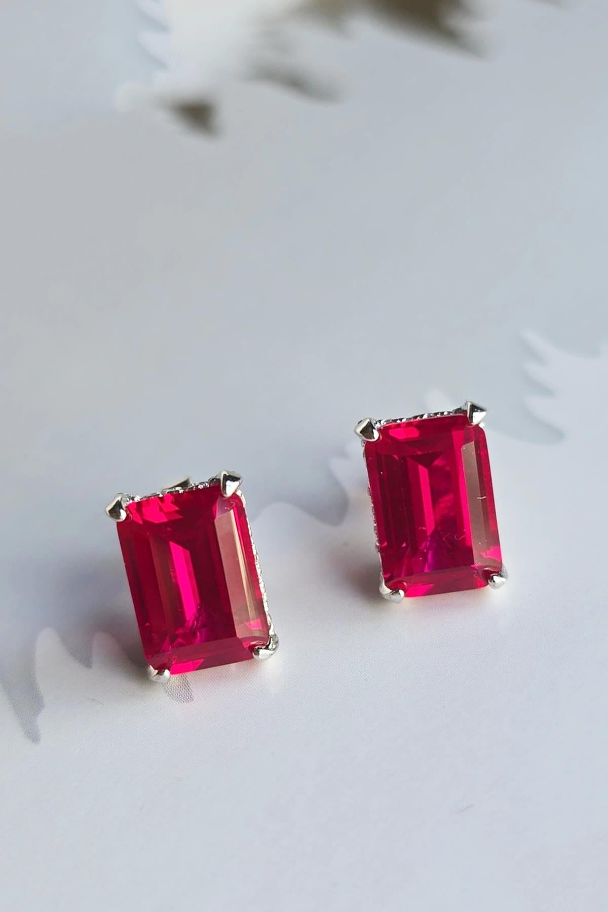 YAKUT RUBY DİKDÖRTGEN GÜMÜŞ KÜPE