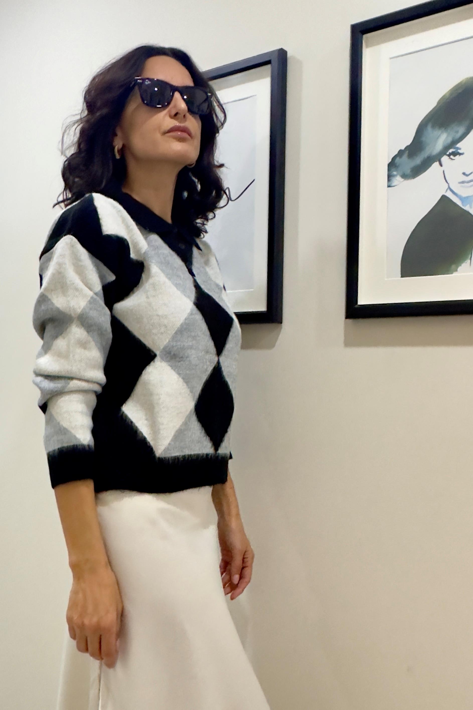 BAKLAVA DESENLİ SİYAH BEYAZ KAZAK