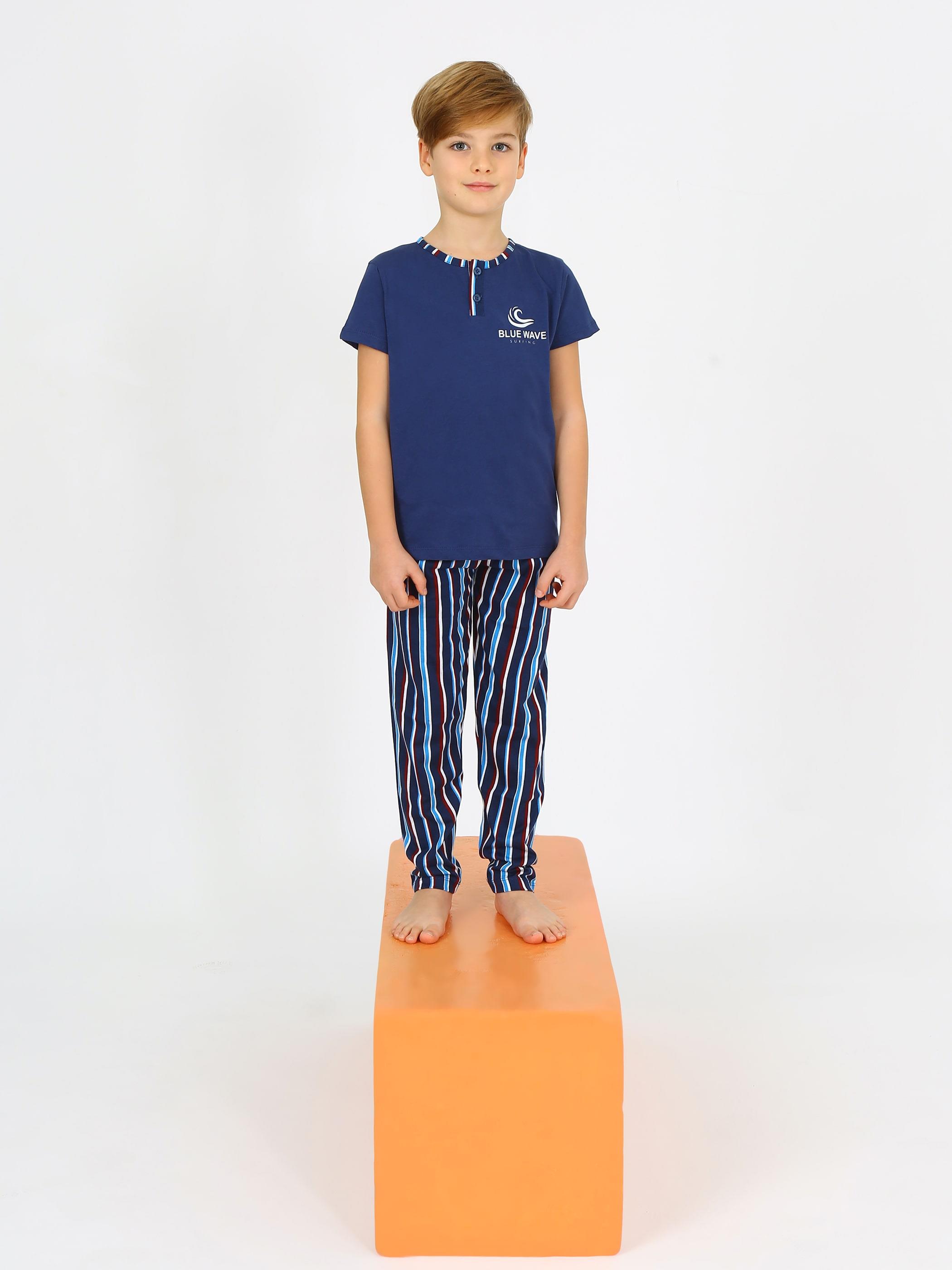 Erkek Çocuk Kısa Kollu %100 Pamuklu Düğme Detaylı Blue Wave Pijama Takımı İndigo