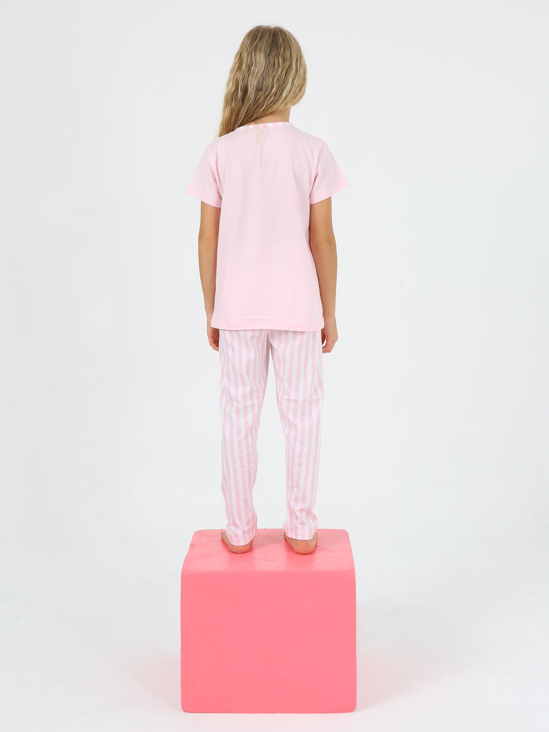 Kız Çocuk Kısa Kollu %100 Pamuklu Strawberry Pijama Takımı Pembe