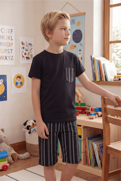 Erkek Çocuk Kısa Kollu Cepli %100 Pamuk Kapri Pijama Takımı Line