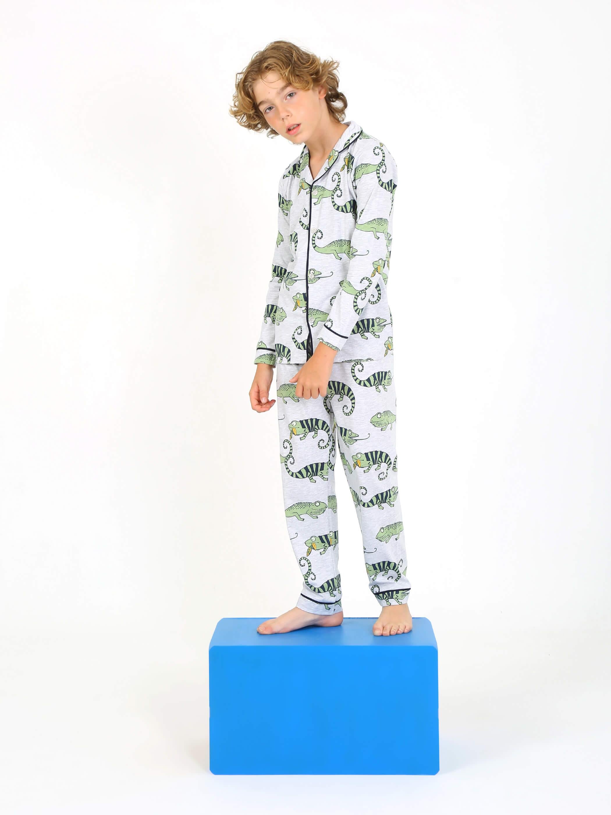  Erkek Çocuk Pijama Takımı Düğmeli Tropikal Desen Uzun Kollu