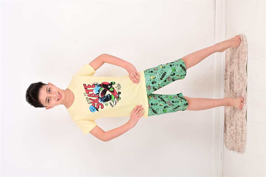 erkek çocuk kapri  pijama takımı born to skate sarı