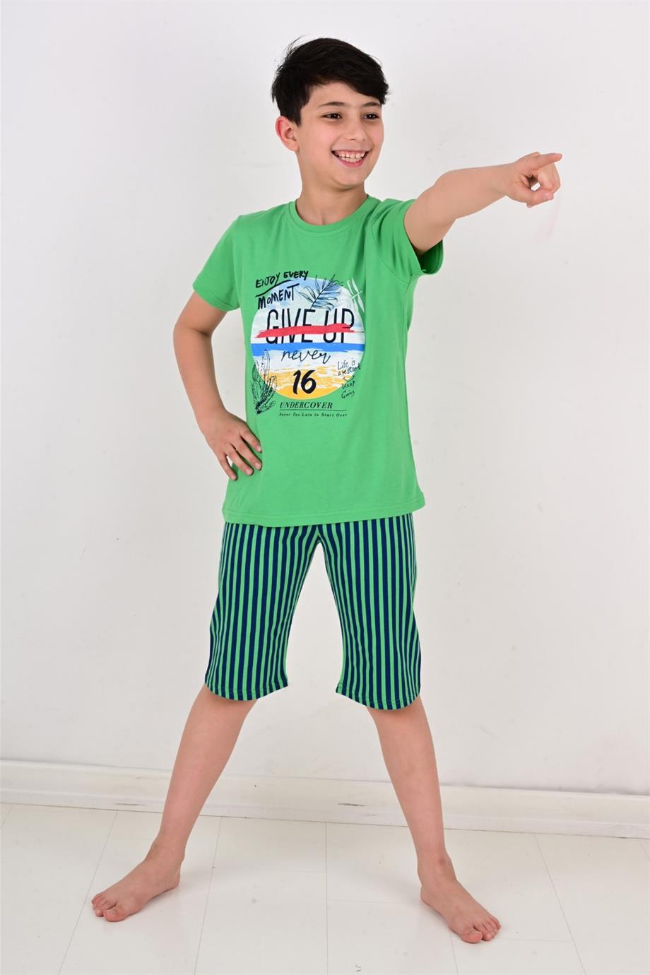 erkek çocuk kapri pijama takımı moment yeşil