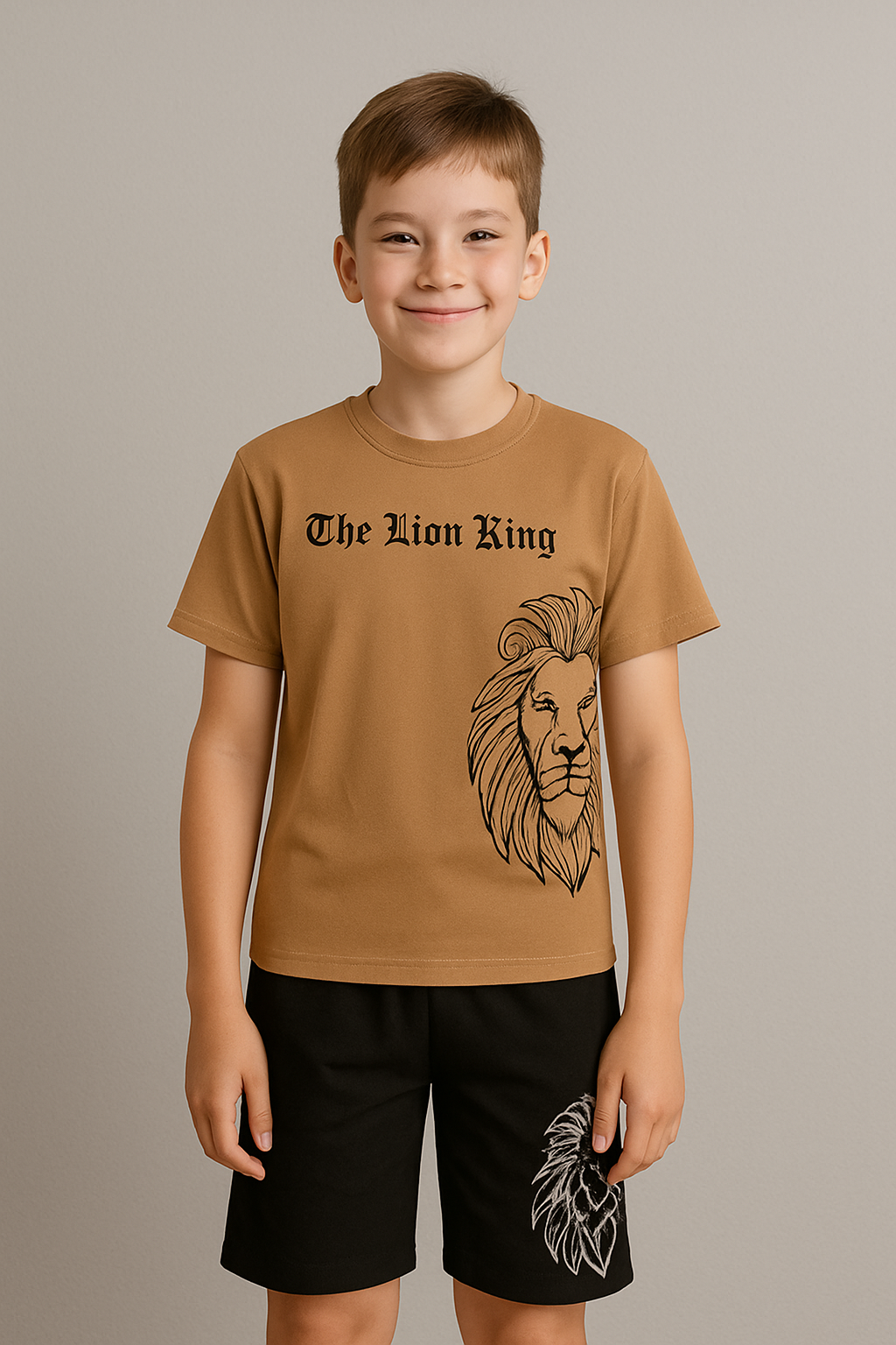 1464 - The Lion King Yazılı Yazlık Erkek Takım - Kahve