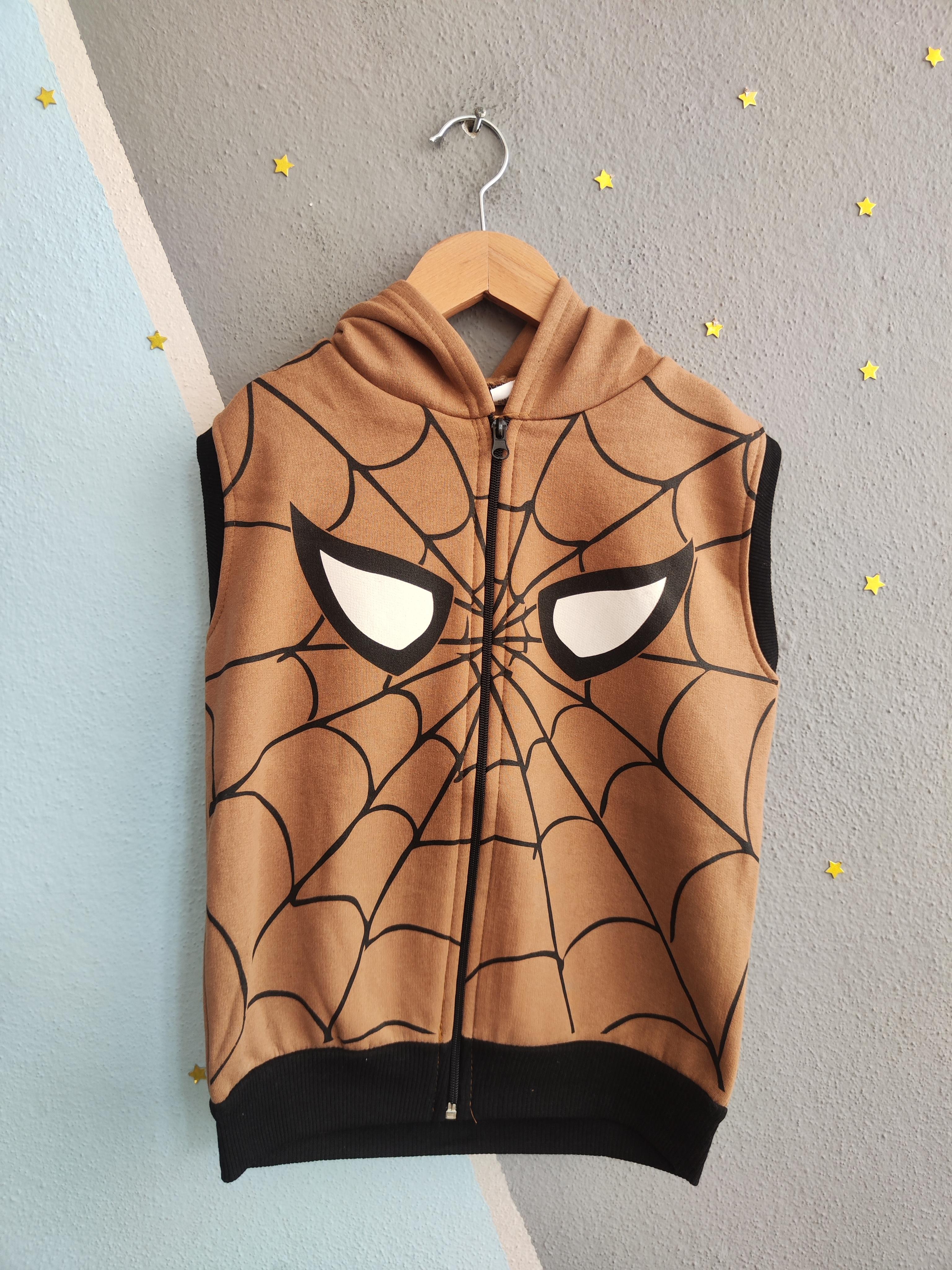 1768 - Örümcek Baskılı Kapüşonlu Erkek Yelek - Kahve