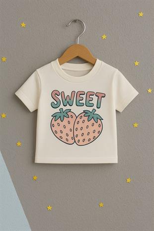 1484 - Çilek Baskılı Aylık Kız Çocuk Takım - Pembe