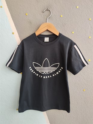 1989 -  Kolları Şeritli  Şortlu Erkek Çocuk Takım - Lacivert