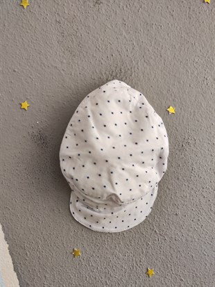 2079 - Şapkalı Gömlek ve Şortlu  Erkek Bebek Takım - Beyaz Puanlı