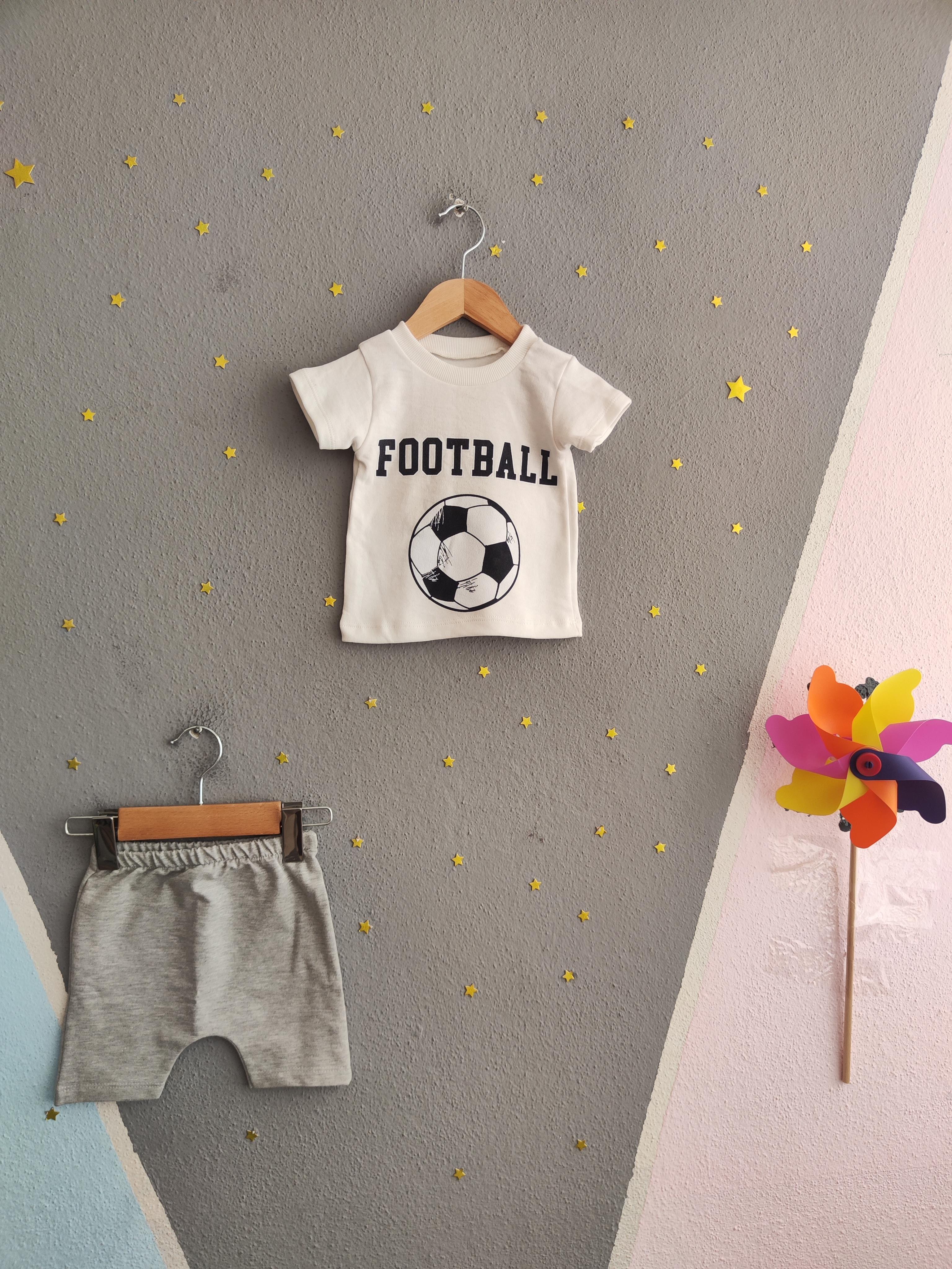 1604 - Futbol Topu Baskılı Aylık Erkek Çocuk Takım - Krem - Gri