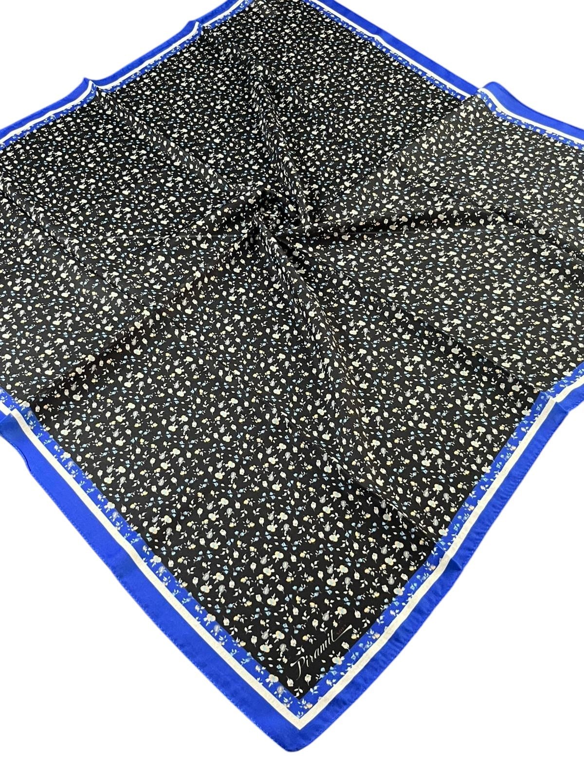 Piramit soft Eşarp