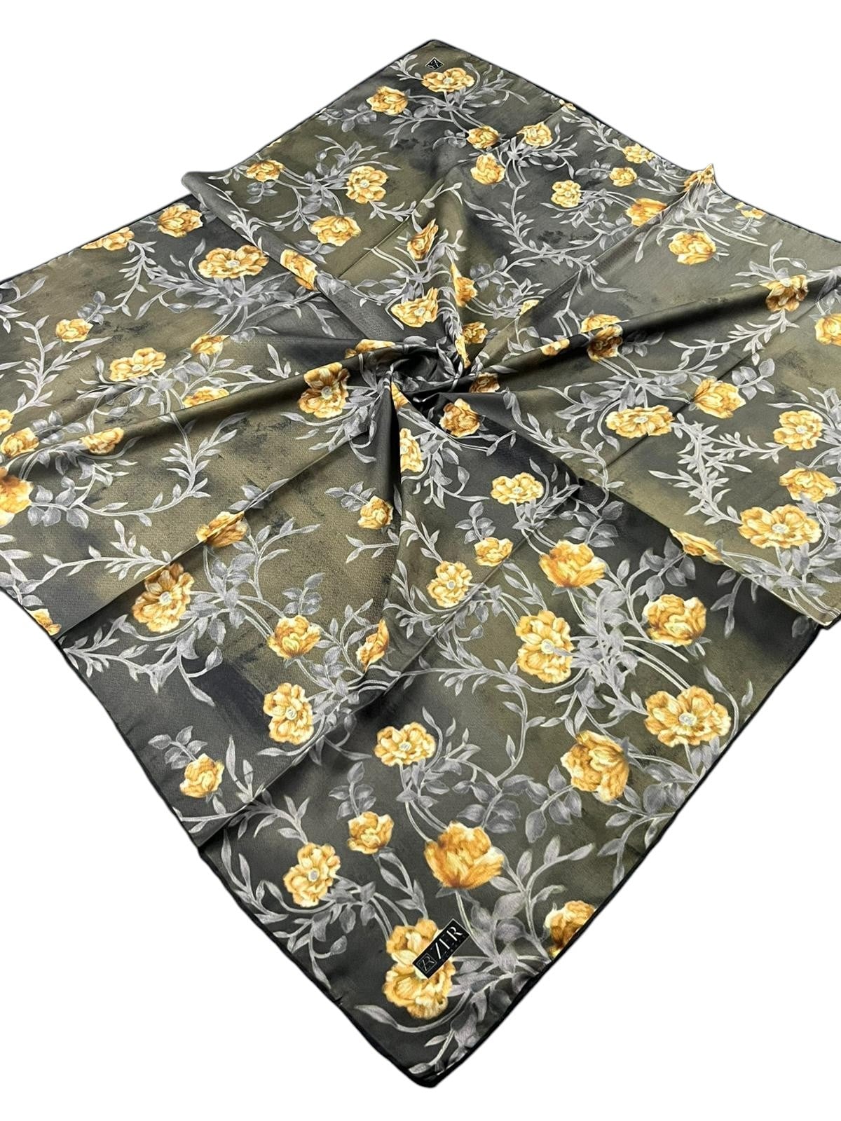 Zer Scarfs Eşarp