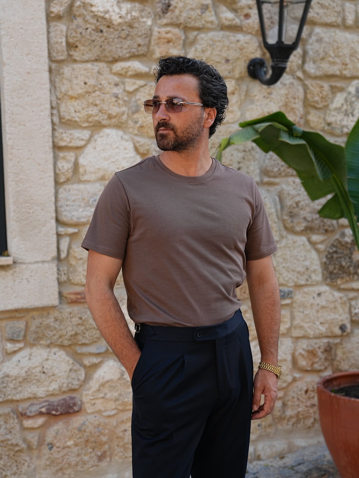 Erkek Beyaz Pamuk Slim Fit Dar Kesim Bisiklet Yaka Basic Tişört - Sütlü Kahve