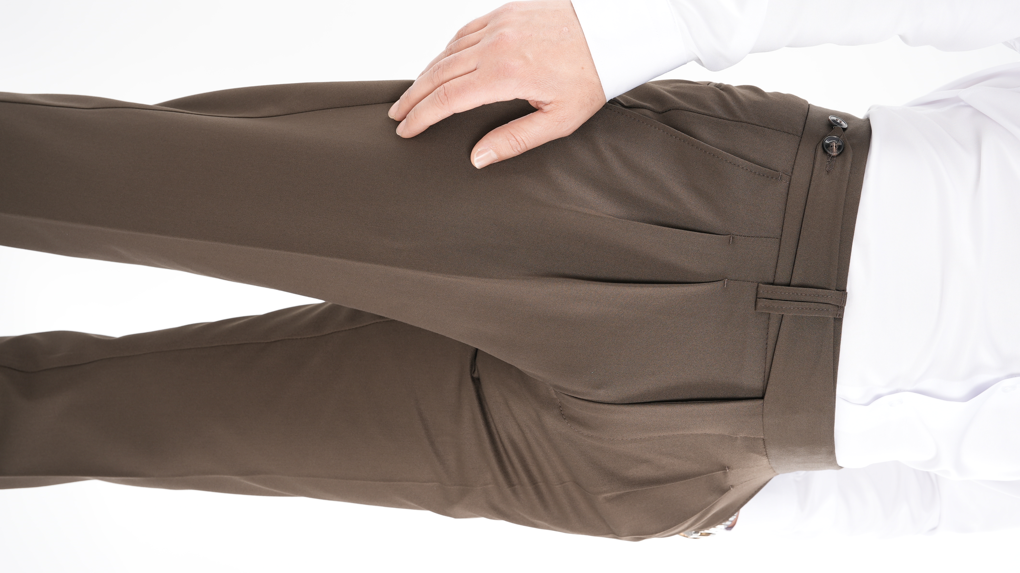 Slim-Fit-Hose für Herren im italienischen Stil mit Falten aus Lycra-Canvas – Milchbraun