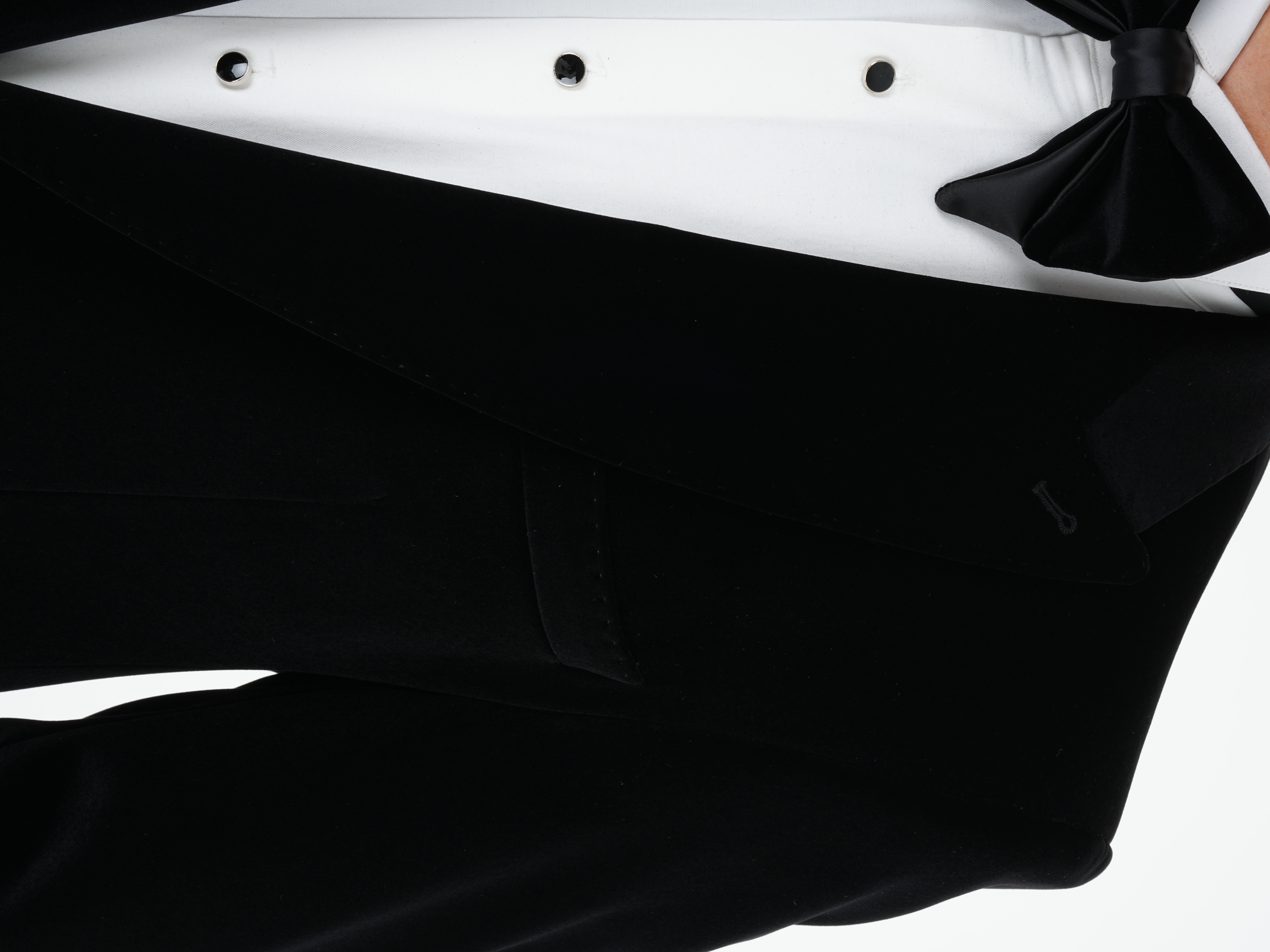 Premium Erkek Kadife Smokin Damatlık Gümüş Düğme Punto Dikişli Ceket Pantolon Papyon - Siyah