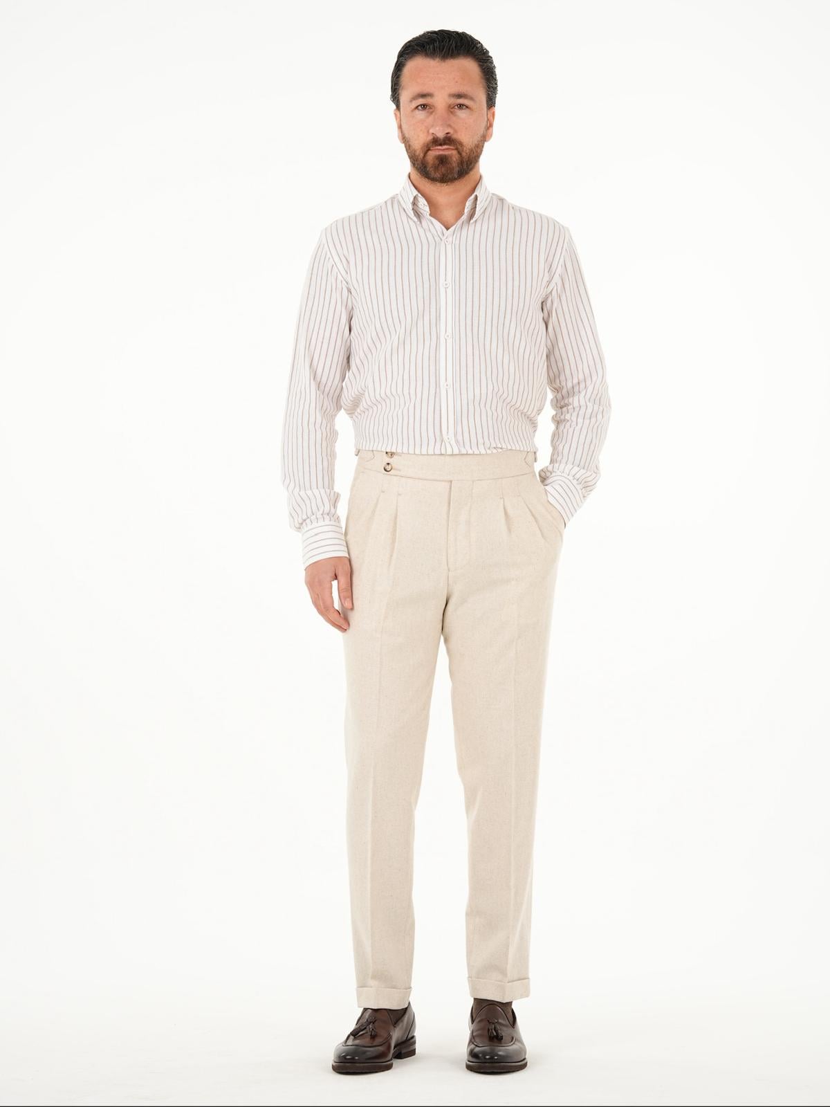 Erkek Regular Fit Yüksek Bel Piliseli Tokalı Kumaş Pantolon - Bej