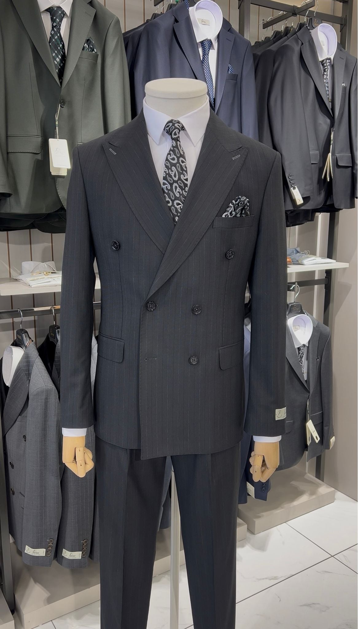 Pantaloni da giacca premium da uomo doppiopetto a righe vestibilità slim stile italiano con cuciture a punto neri