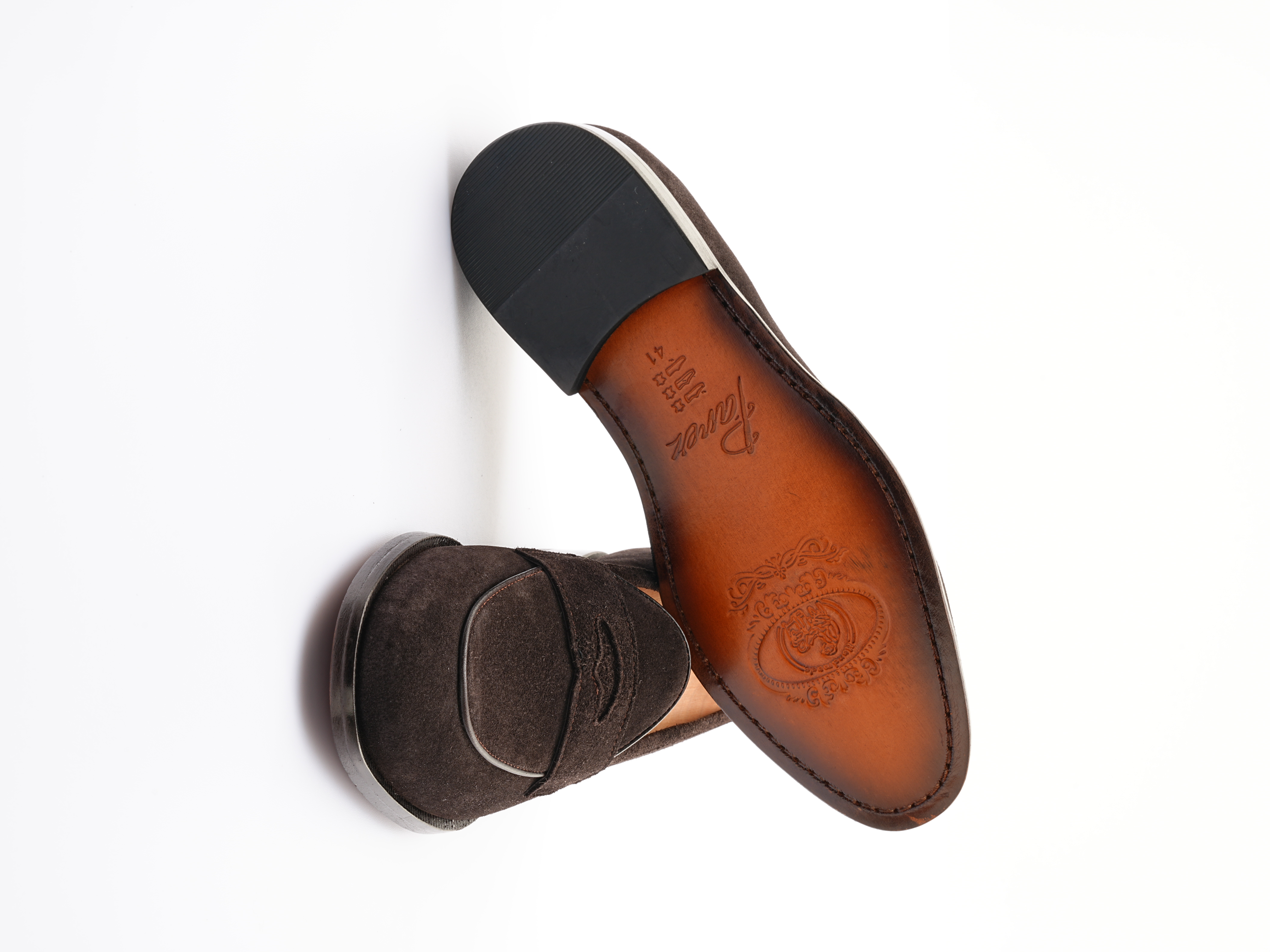 Metis süet deri
Dana astar 
Double kösele
Özel el boyama kösele Ayakkabı - Acı Kahve