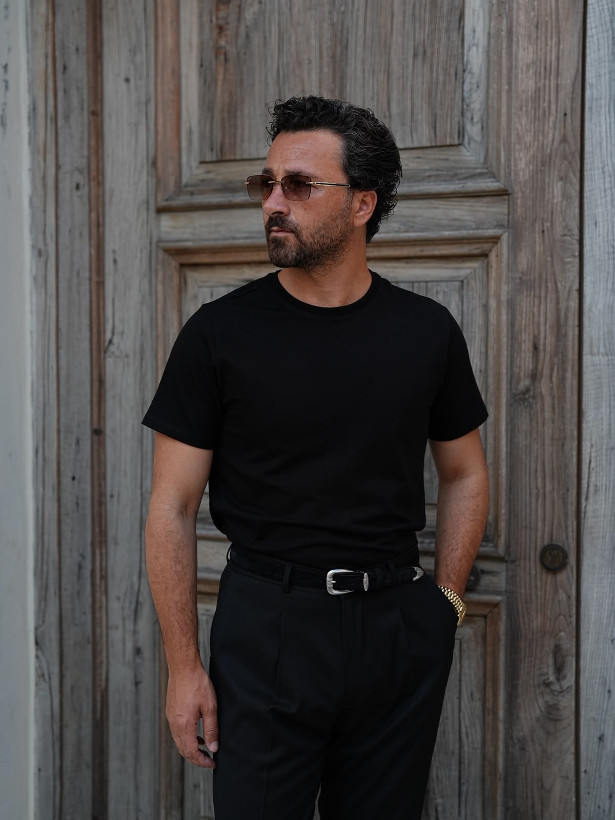 Erkek Beyaz Pamuk Slim Fit Dar Kesim Bisiklet Yaka Basic Tişört - Siyah