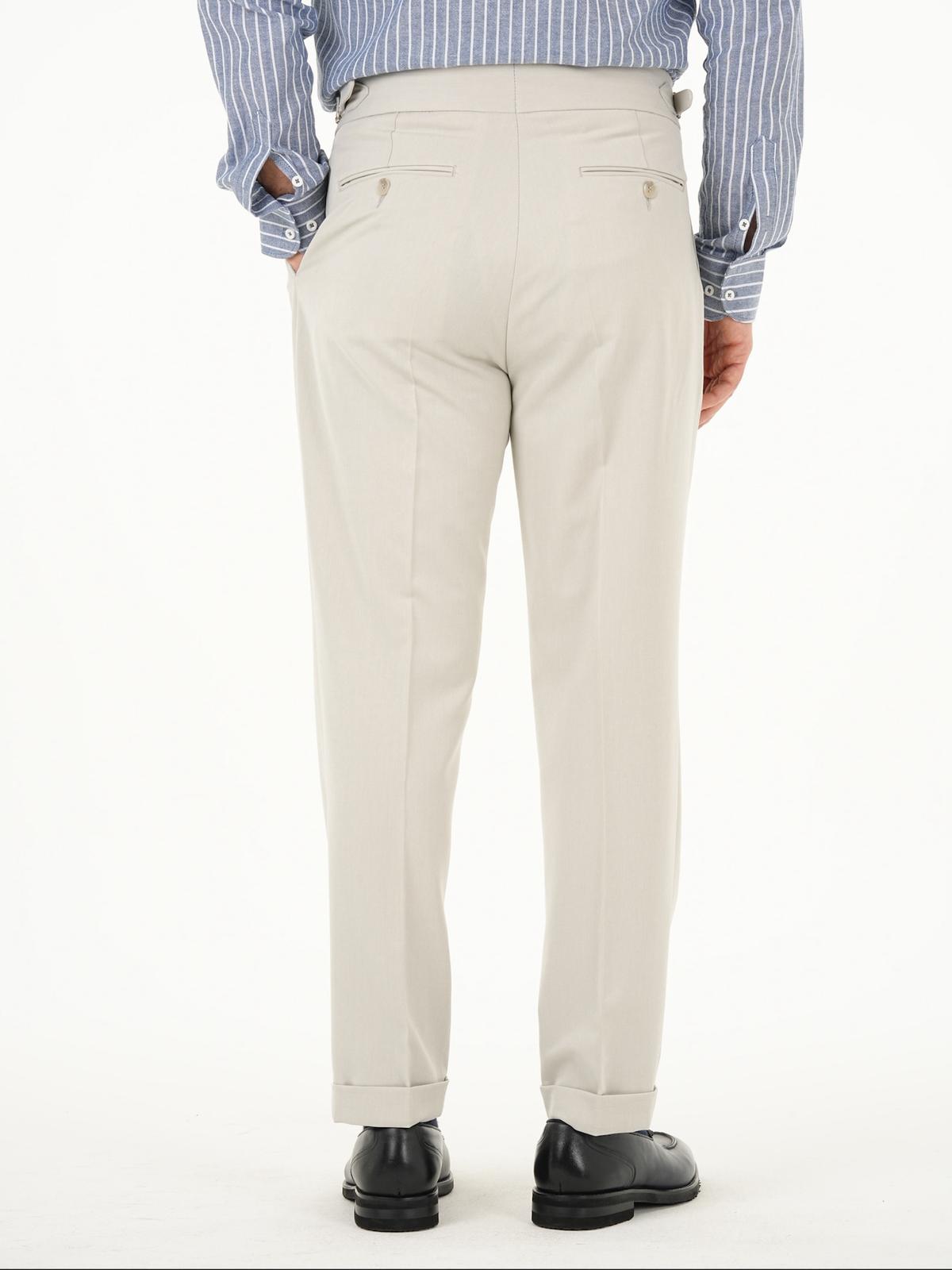 Erkek Regular Fit Yüksek Bel Piliseli Tokalı Kumaş Pantolon - Taş