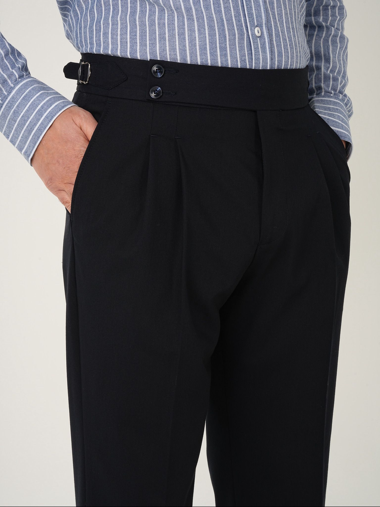 Erkek Regular Fit Yüksek Bel Piliseli Tokalı Kumaş Pantolon - Koyu Lacivert