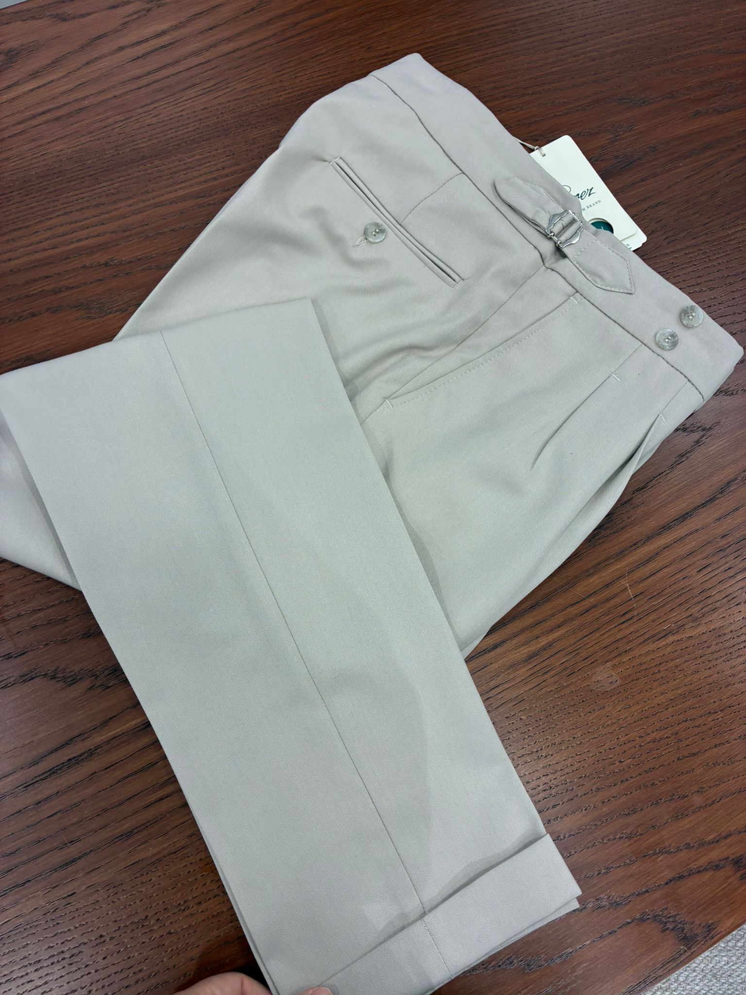 Erkek Regular Fit Yüksek Bel Piliseli Tokalı Kumaş Pantolon - Krem