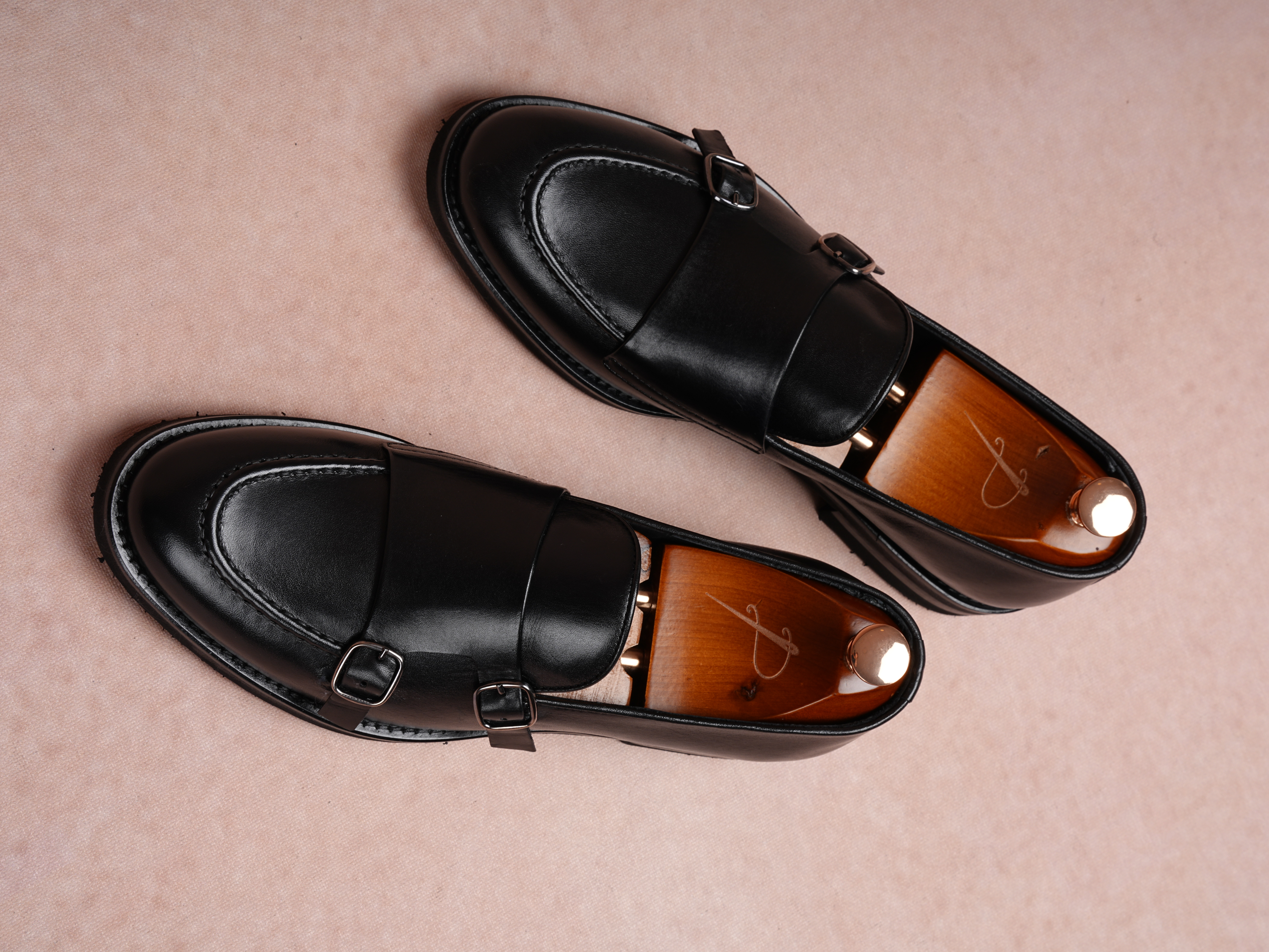 Brush Opening Premium Leather Calf Inner Lining Special Lightweight Eva Sole And Target Heel Shoes - Black