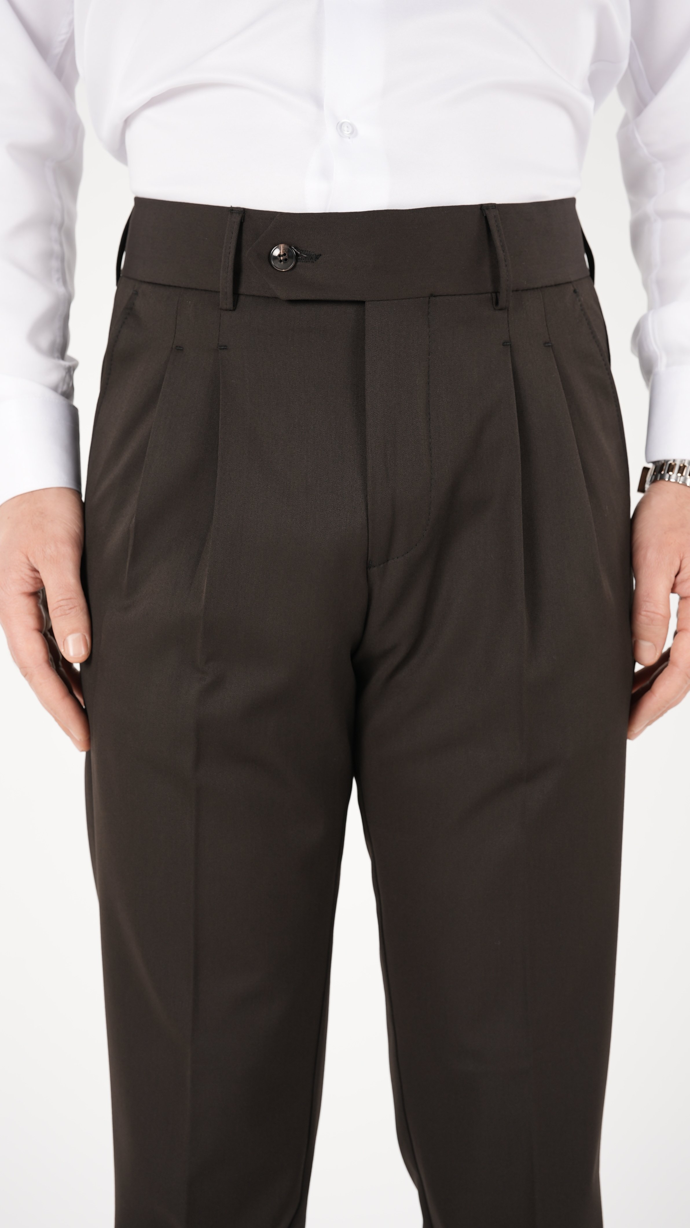 Pantaloni da uomo in tela di lycra plissettata stile italiano slim fit - Marrone amaro