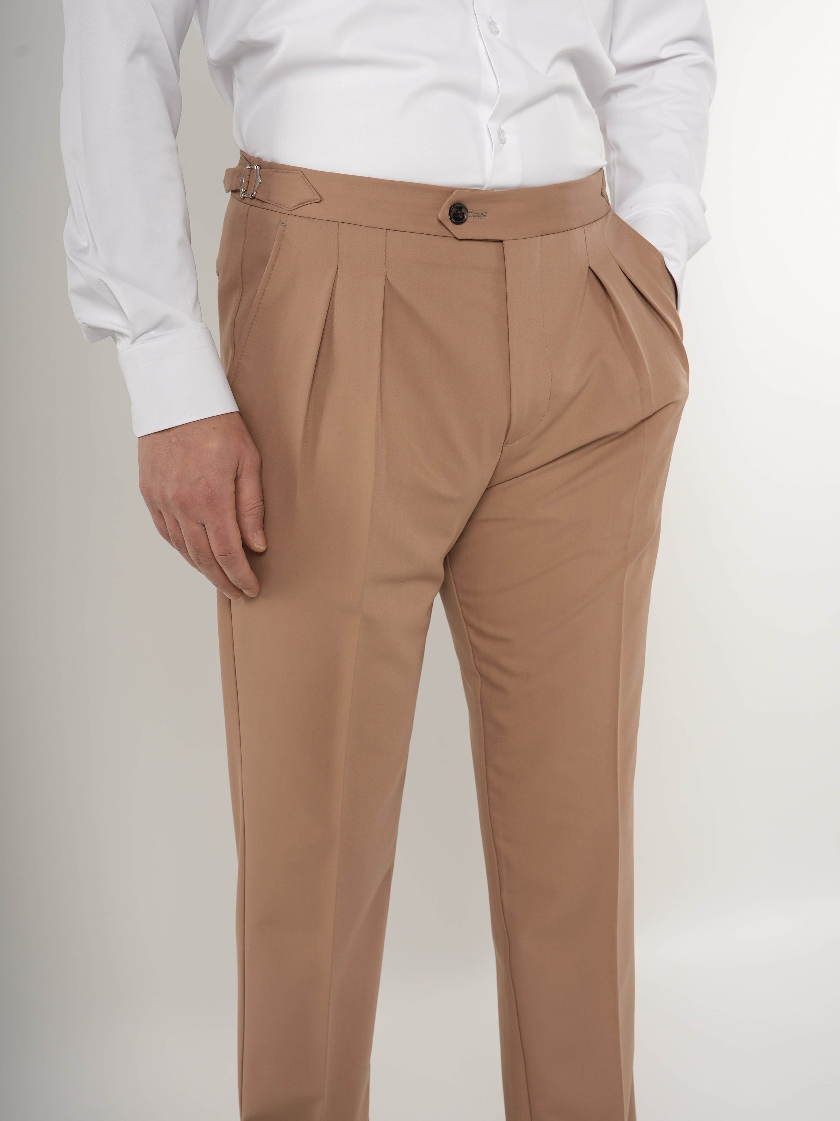 Pantaloni da uomo in lycra con fibbia pieghettata stile italiano slim fit - Crema