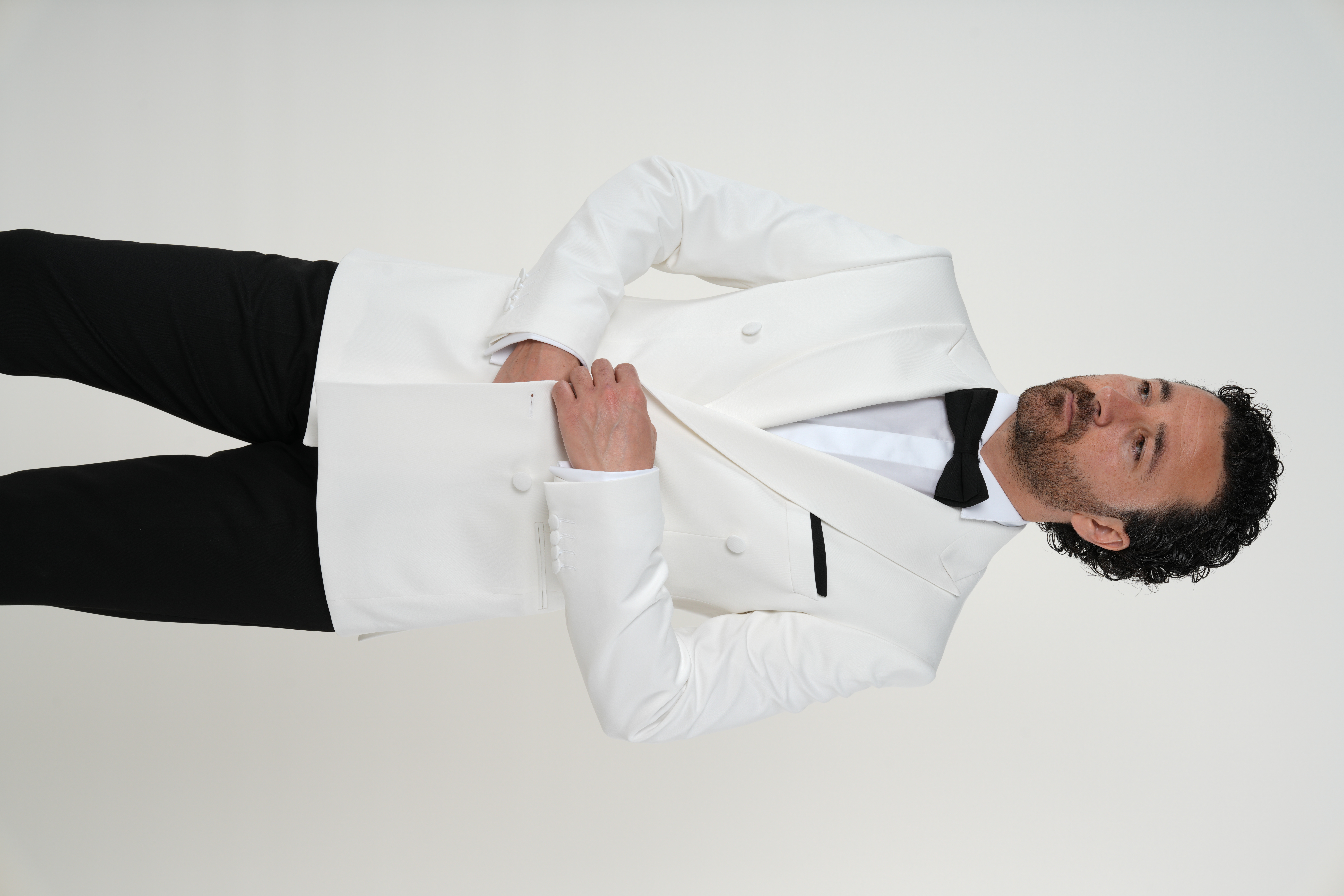 Premium Erkek Slim Fit İtalyan Stil  Kruvaze Smokin Sivri Yaka Damatlık Ceket Pantolon Papyon-Beyaz